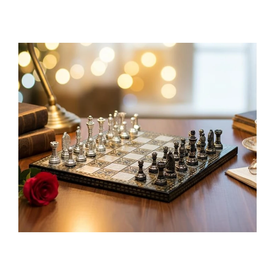 Stonkraft - Juego de ajedrez 31 x 31 cm - Plata Metalizada y Juego de Colores Negro con Brillantes Piezas de ajedrez de Lujo