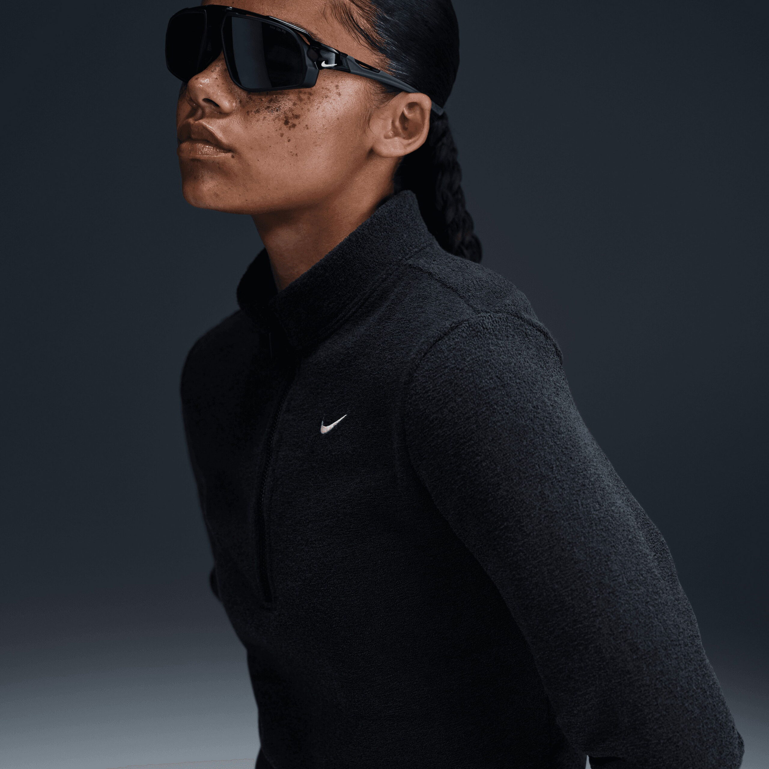 Nike - سویشرت مشکی زنانه نایک مدل Phoenix Plush - تصویر 6