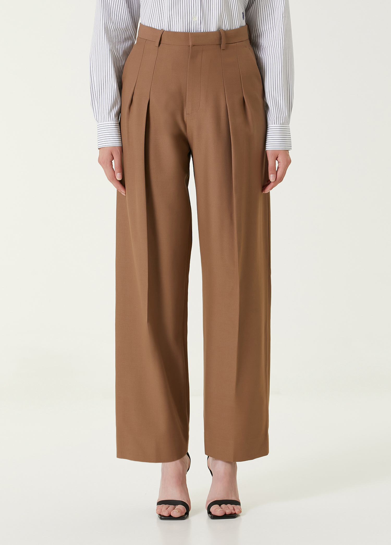 Victoria Beckham - شلوار گشاد ویکتوریا بکام - تصویر 2