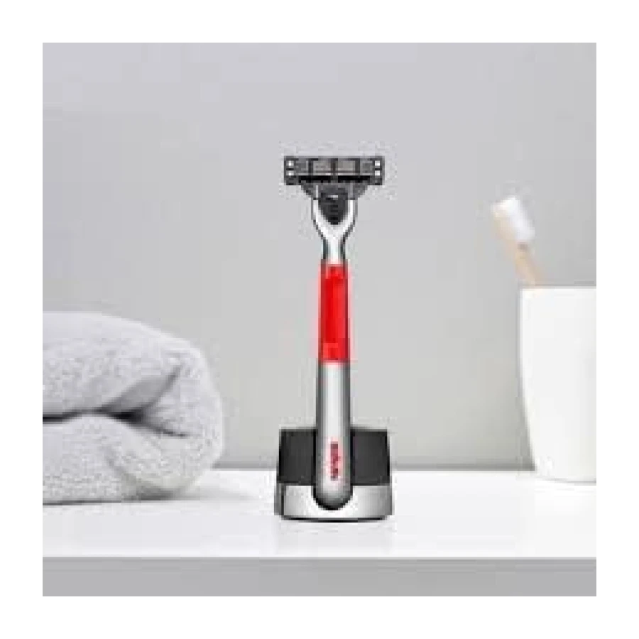 FUSION Gillette Mach3 Tıraş Makinesi Manyetik Standlı Premium Edition