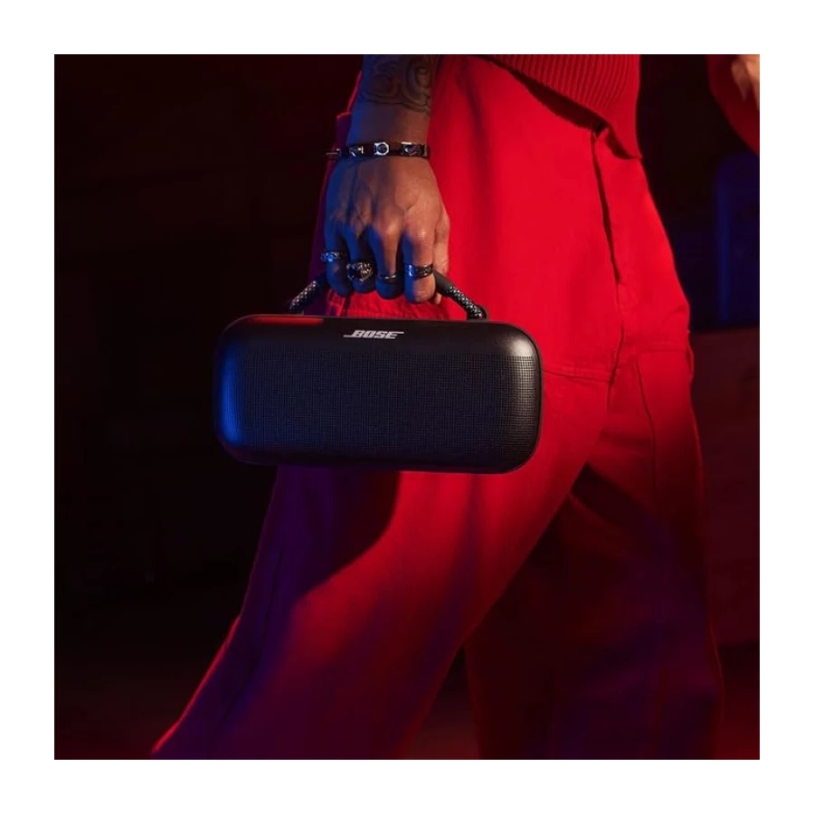 Bose SoundLink Max Bluetooth Hoparlör, Taşınabilir Kablosuz Hoparlör, IP67 Su Geçirmez, 20 Saate Kadar Pil Ömrü, USB-C ve 3,5 mm AUX Girişli, Siyah