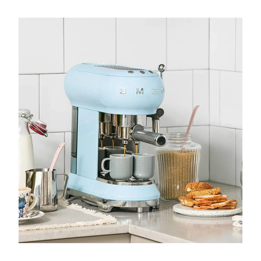 Smeg ECF01PBEU Espresso Makinesi, Pastel Mavi