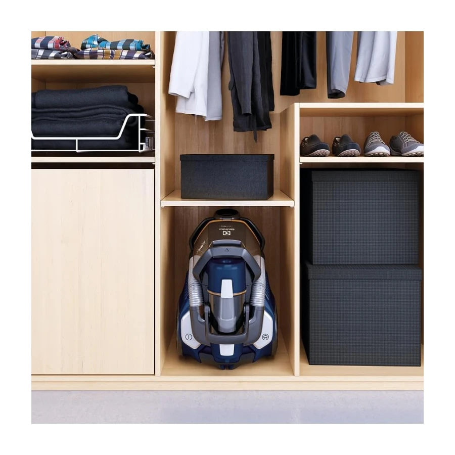 Electrolux EUFC81DB UltraFlex Torbasız Elektrikli Süpürge | 750W | 12 m Erişim Mesafesi, Kolay Boşaltılabilir Toz Haznesi, Motion Control Sistemi, Yıkanabilir Hijyen Filtresi, Turbo Cyclonic
