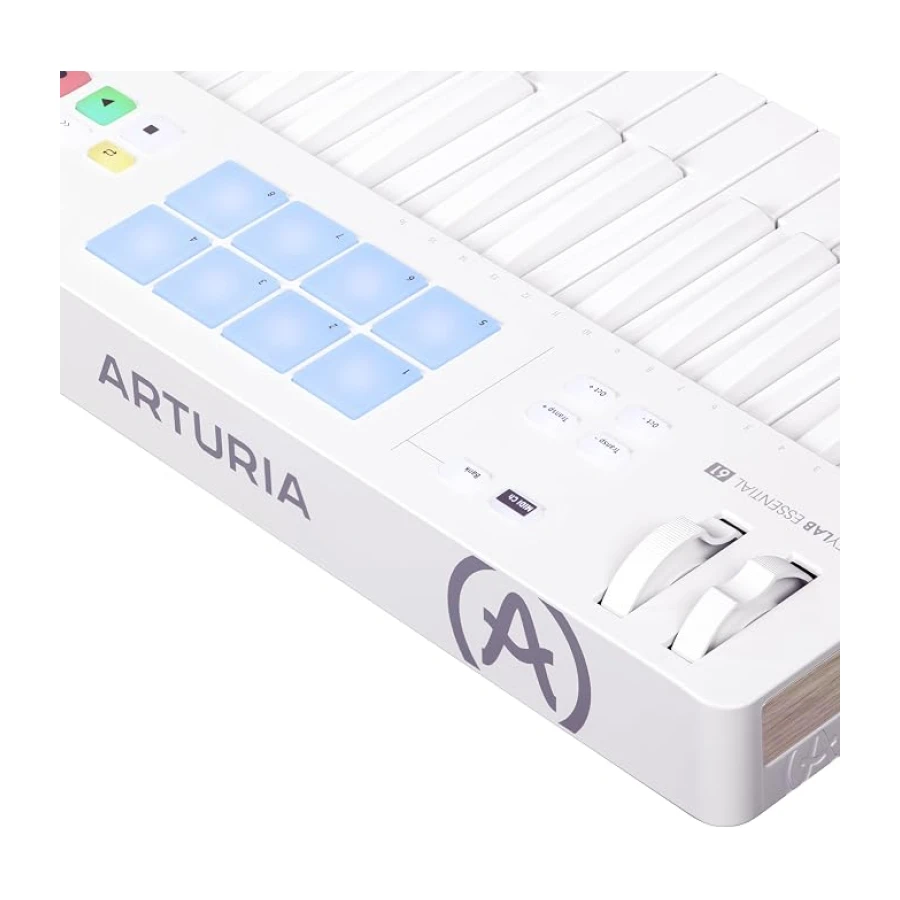 Arturia KeyLab Essential 61 Mk3 MIDI Kontrolcü - Alpine White